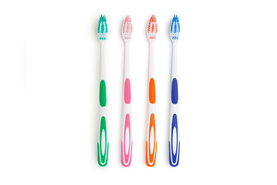 elastron-toothbrush-2.png